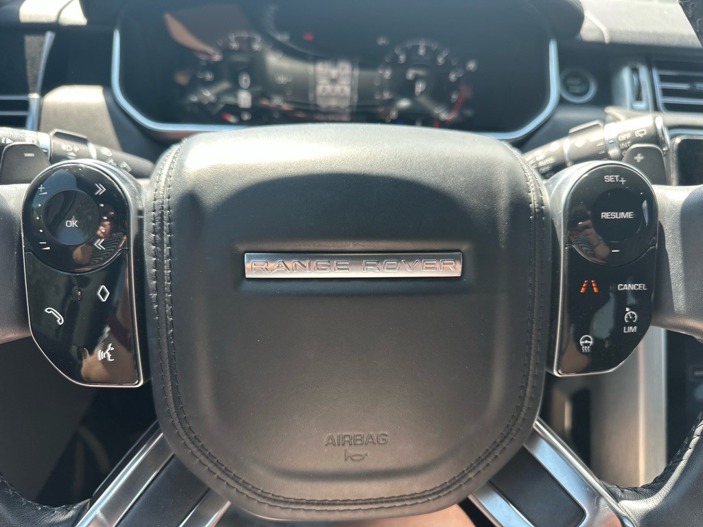 2018 Land Rover Range Rover Image 18