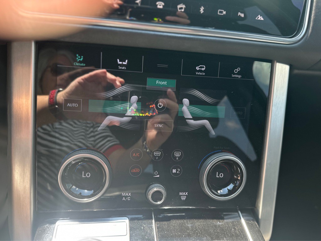 2018 Land Rover Range Rover Image 21