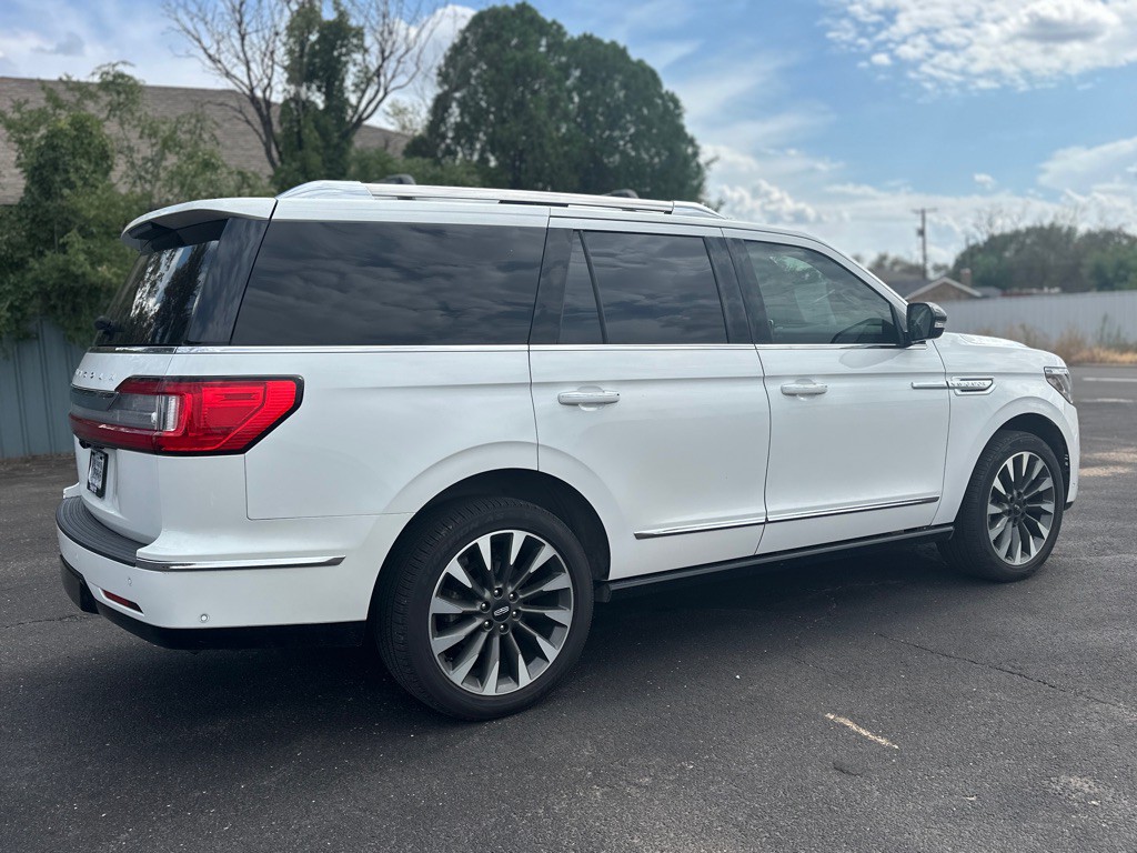2020 Lincoln Navigator Image 6