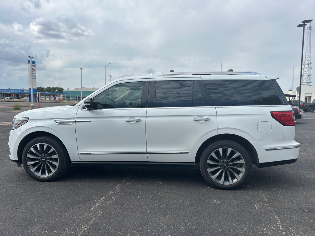 2020 Lincoln Navigator Image 11