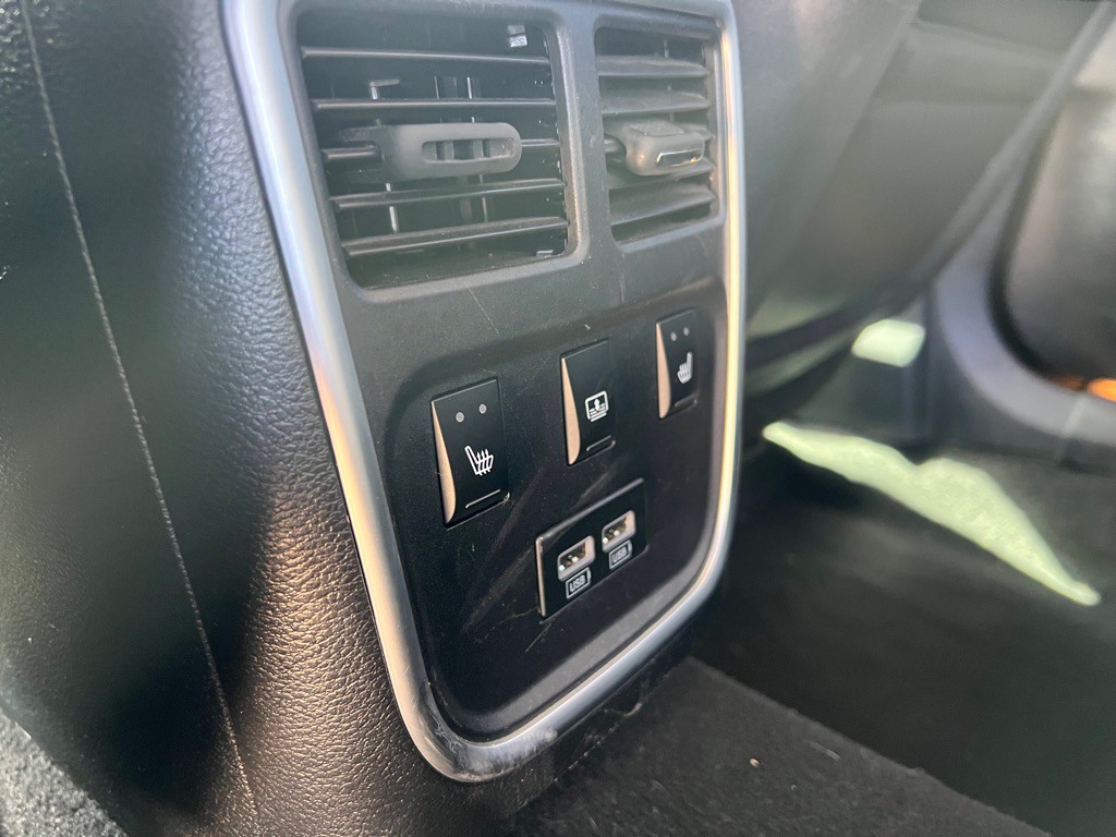 2021 Chrysler 300 Image 14