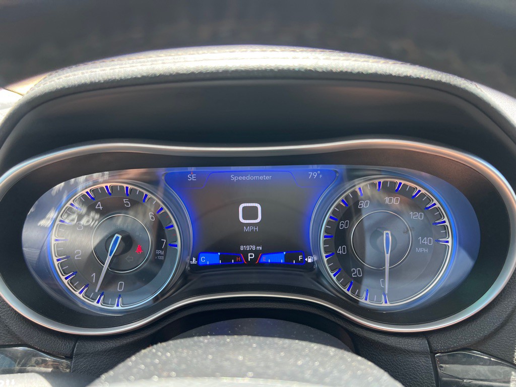 2021 Chrysler 300 Image 18