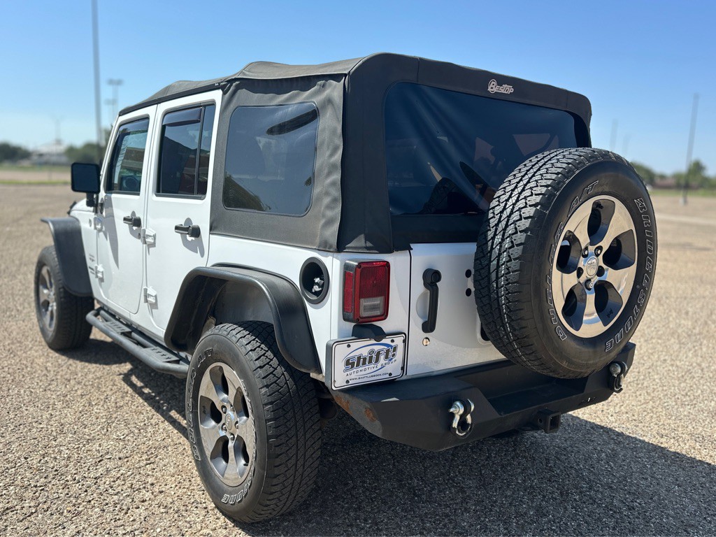 2017 Jeep Wrangler Unlimited Image 9