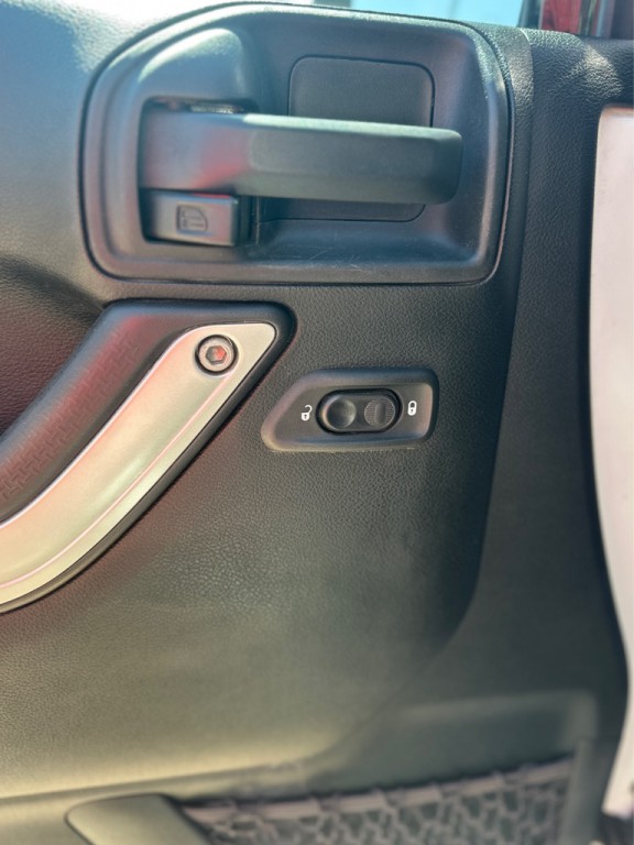 2017 Jeep Wrangler Unlimited Image 13
