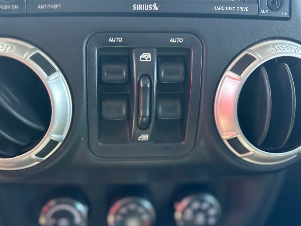 2017 Jeep Wrangler Unlimited Image 18