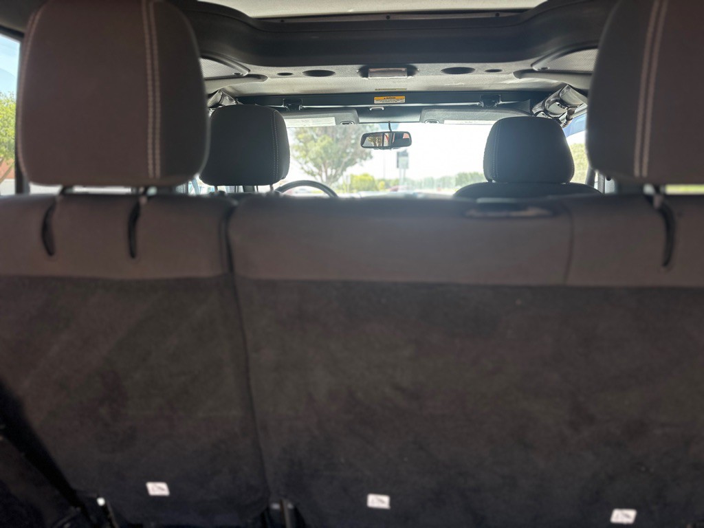 2017 Jeep Wrangler Unlimited Image 27