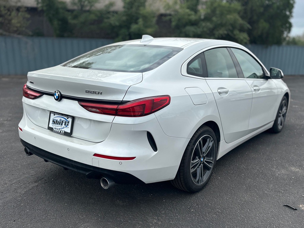 2022 BMW 2 Series Image 7