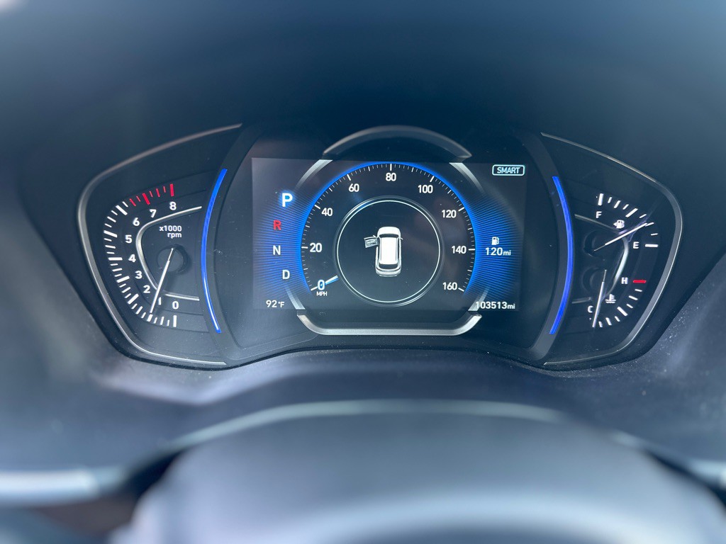 2020 Hyundai Santa Fe Image 17