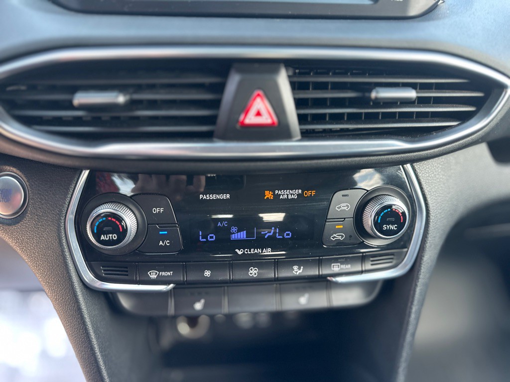 2020 Hyundai Santa Fe Image 19