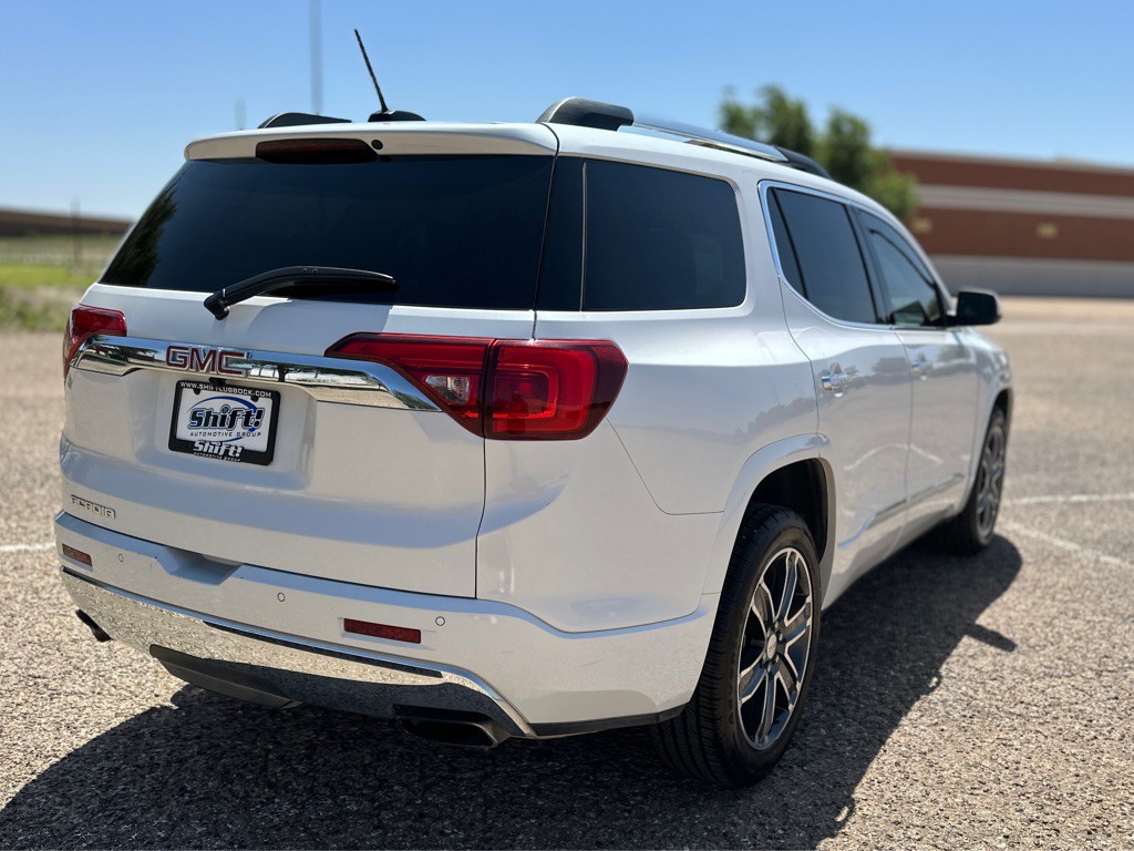 2018 GMC Acadia Image 7