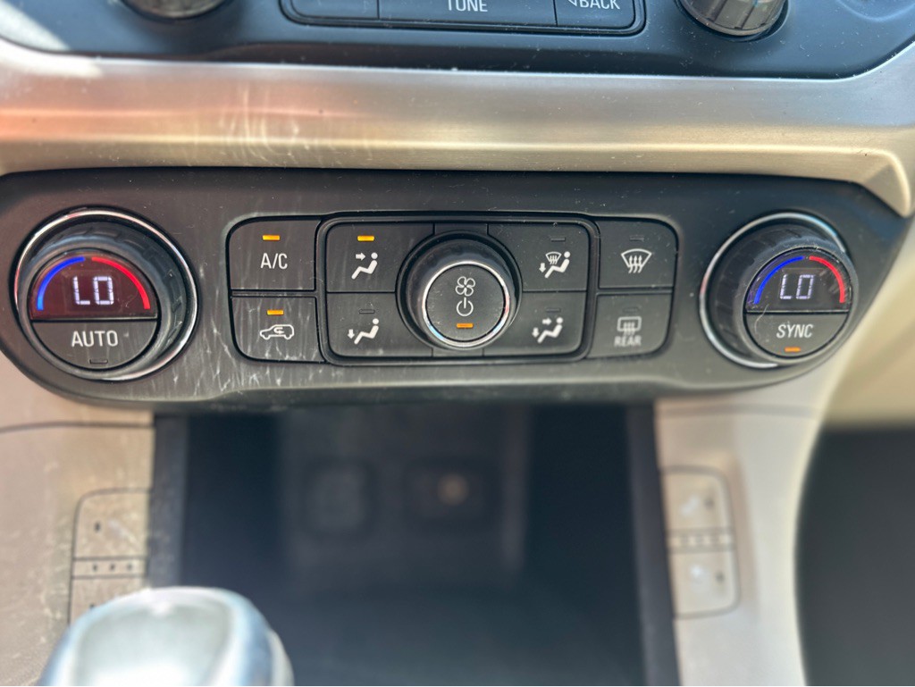 2018 GMC Acadia Image 21