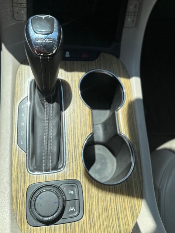 2018 GMC Acadia Image 22