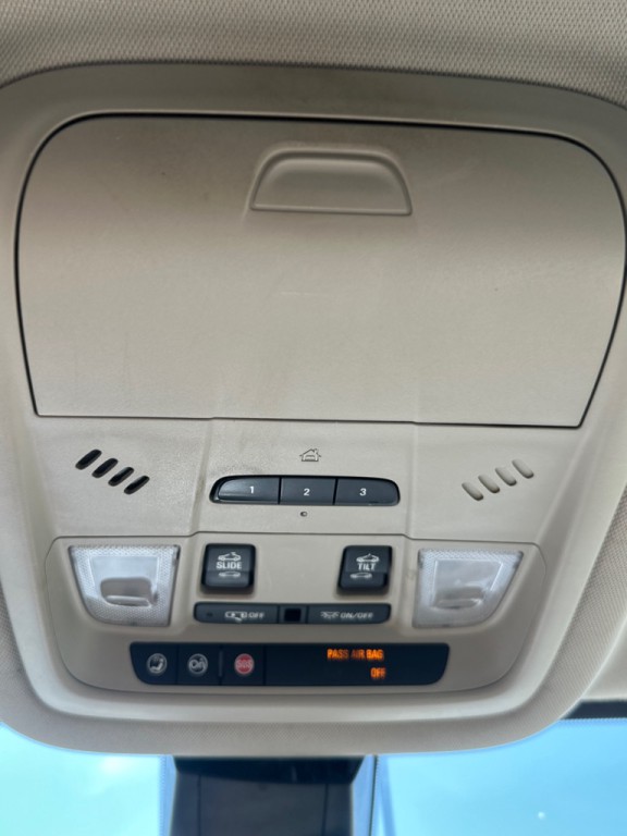 2018 GMC Acadia Image 23