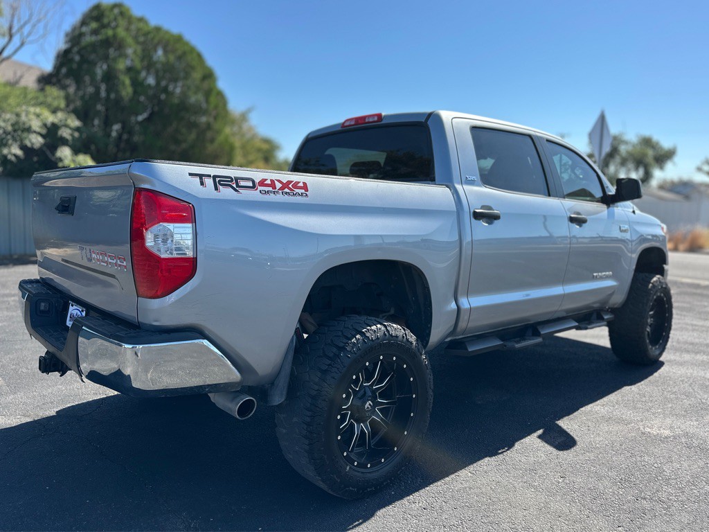 2017 Toyota Tundra Image 7