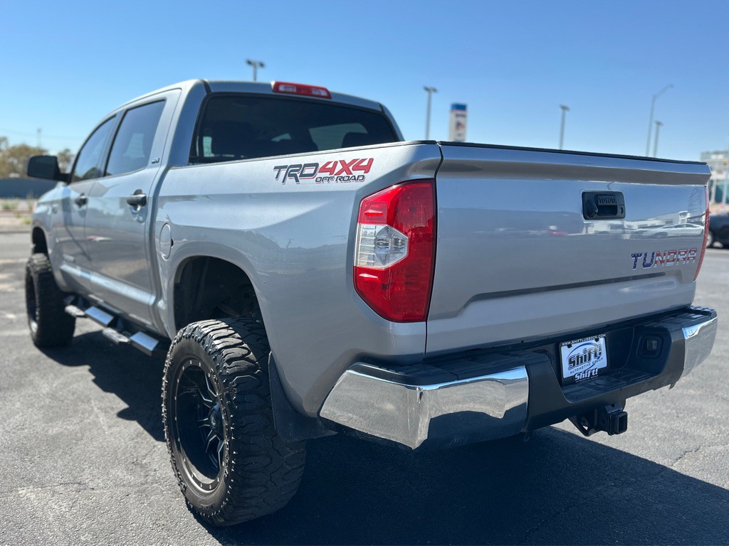 2017 Toyota Tundra Image 9