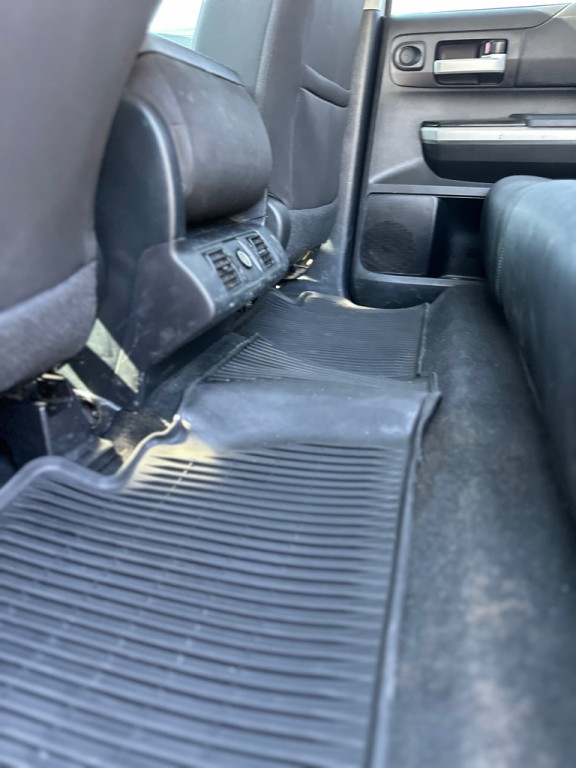 2017 Toyota Tundra Image 31