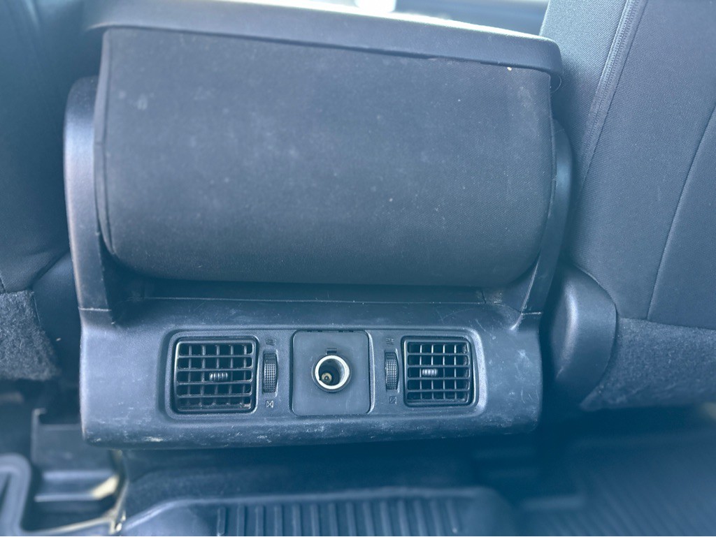 2017 Toyota Tundra Image 32