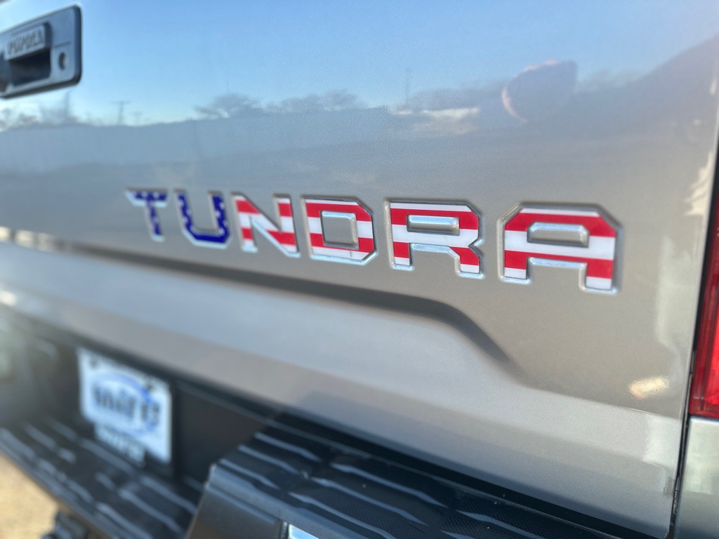 2017 Toyota Tundra Image 11