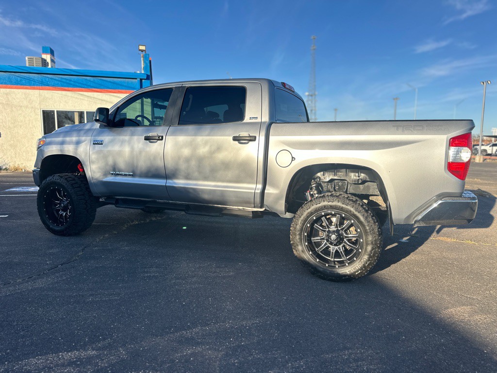 2017 Toyota Tundra Image 17