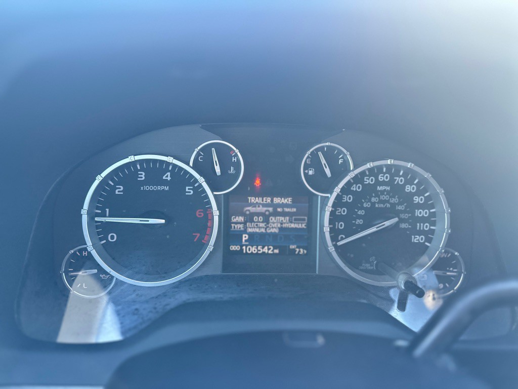 2017 Toyota Tundra Image 29