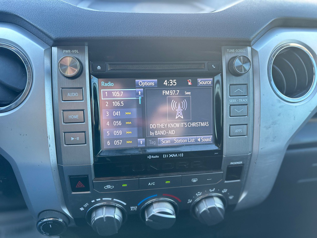 2017 Toyota Tundra Image 30