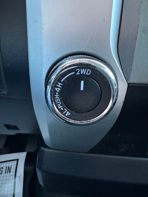 2017 Toyota Tundra Image 34