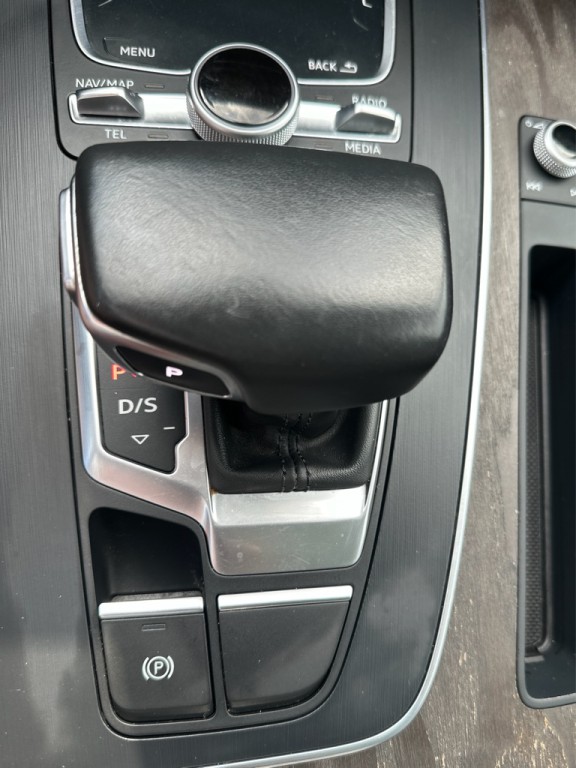 2018 Audi Q5 Image 22
