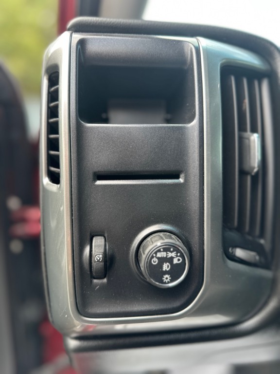 2018 Chevrolet Silverado 1500 Image 16