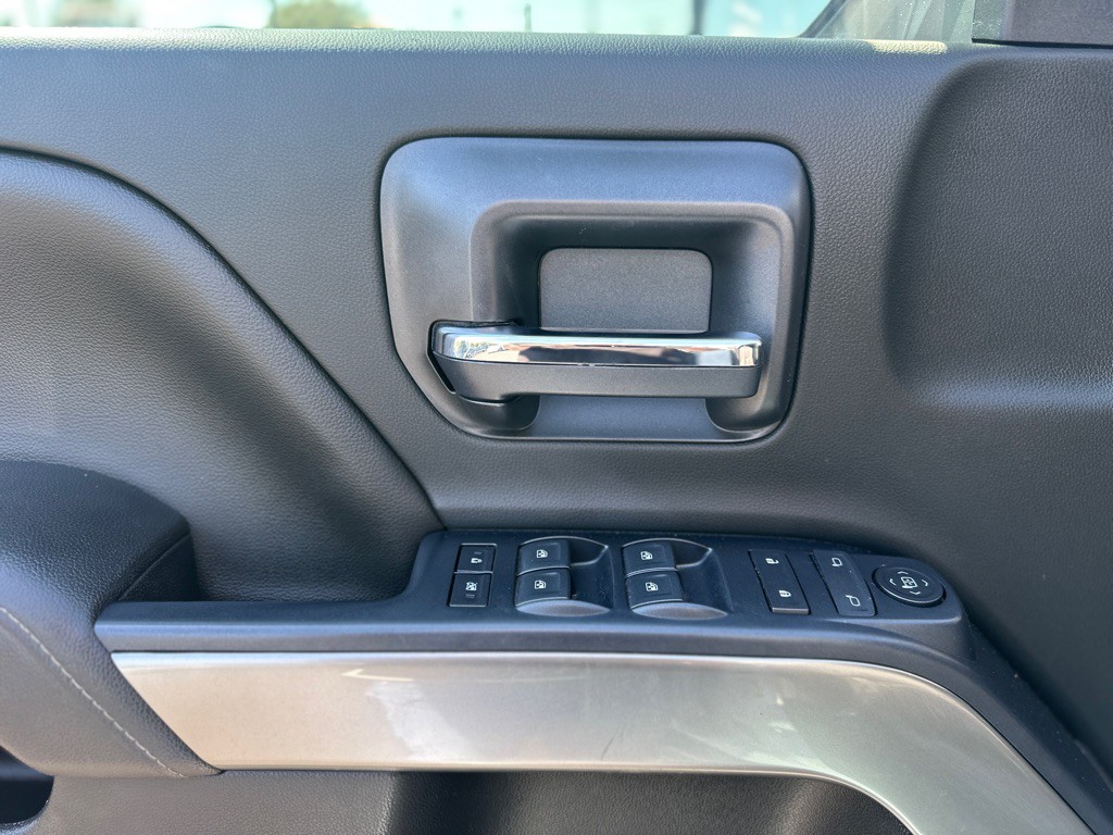 2018 Chevrolet Silverado 1500 Image 17