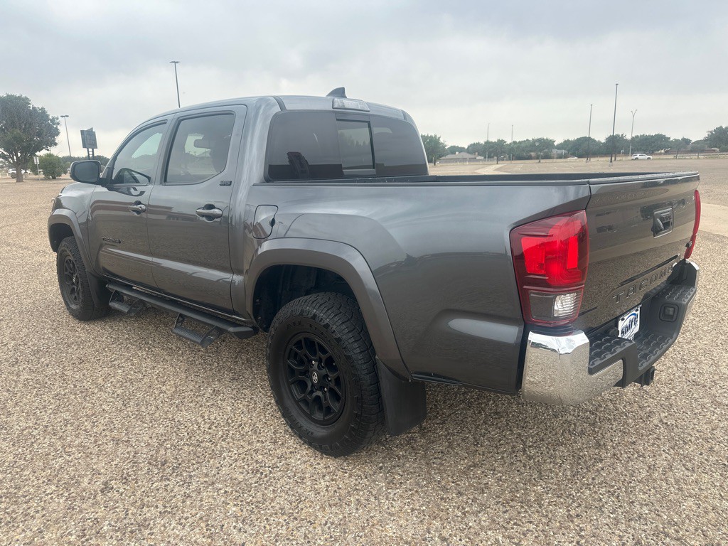 2021 Toyota Tacoma Image 8