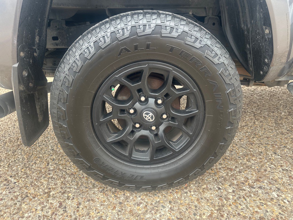 2021 Toyota Tacoma Image 11