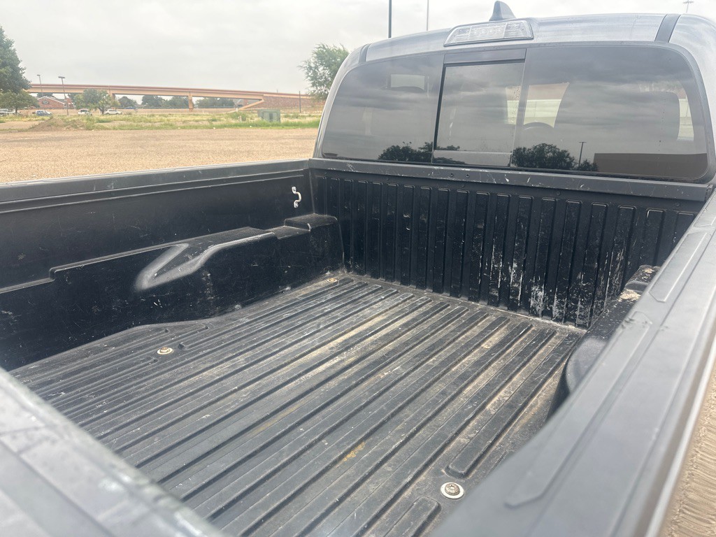 2021 Toyota Tacoma Image 13