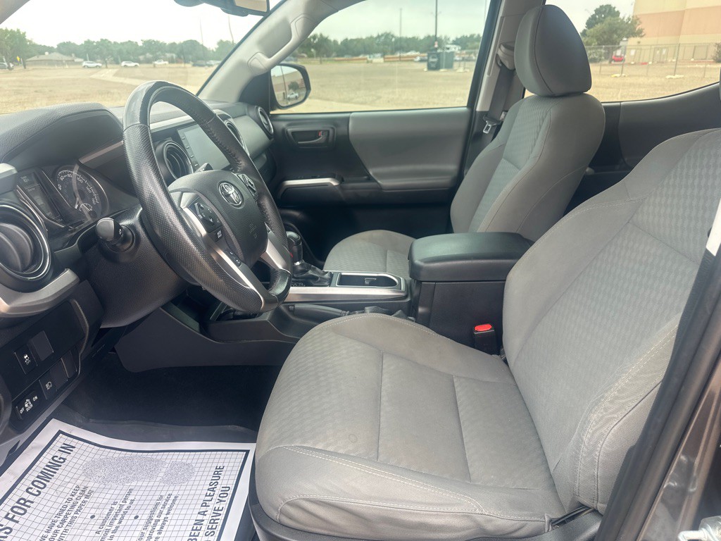 2021 Toyota Tacoma Image 19