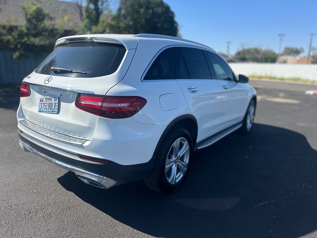 2018 Mercedes-Benz GLC-Class Image 7