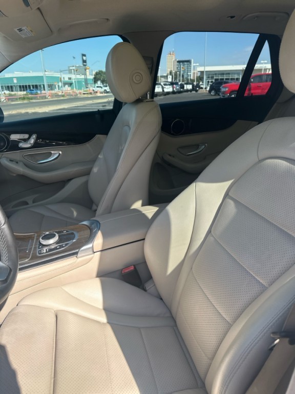 2018 Mercedes-Benz GLC-Class Image 19