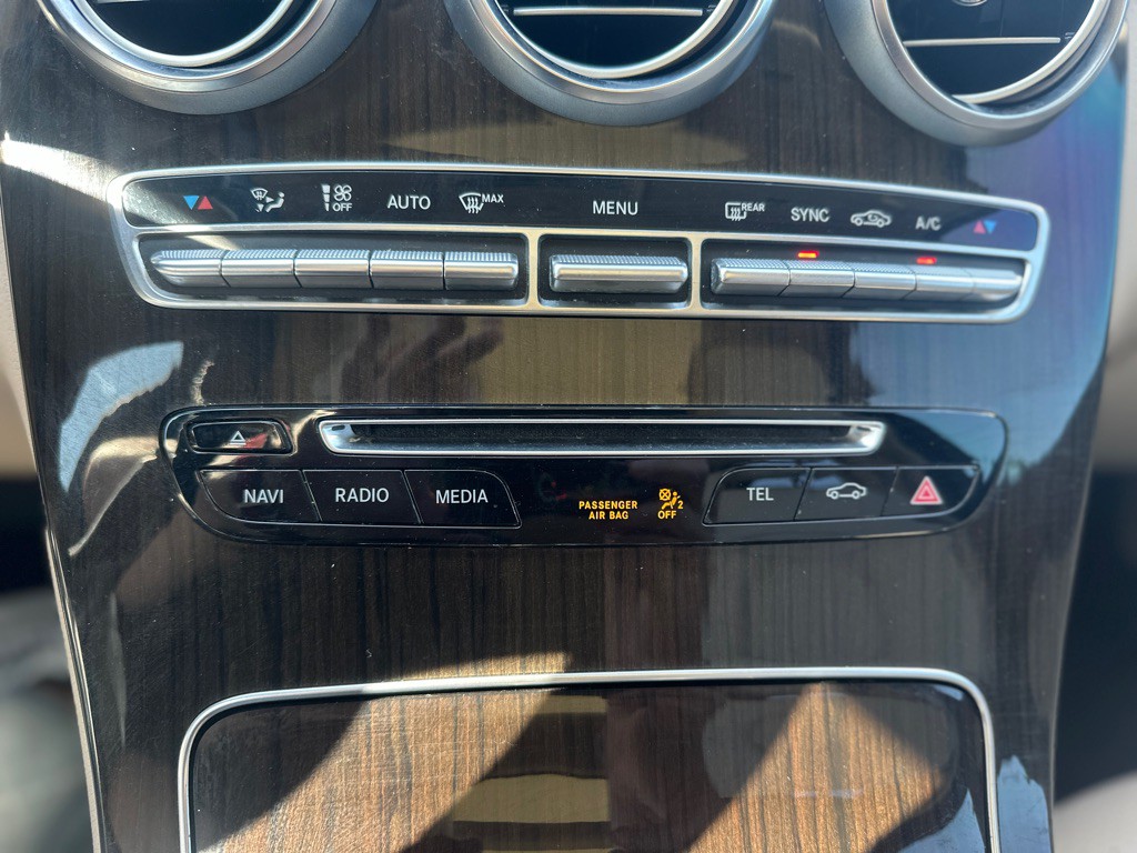 2018 Mercedes-Benz GLC-Class Image 22