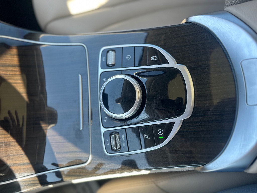 2018 Mercedes-Benz GLC-Class Image 23