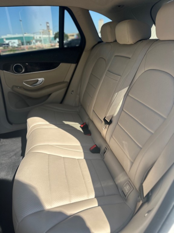 2018 Mercedes-Benz GLC-Class Image 26