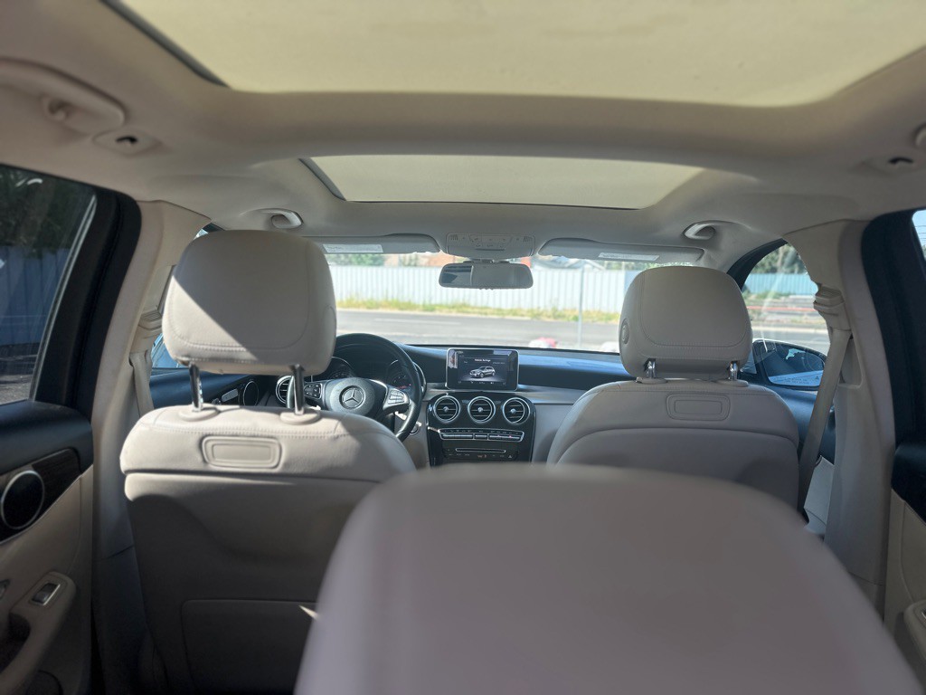 2018 Mercedes-Benz GLC-Class Image 30