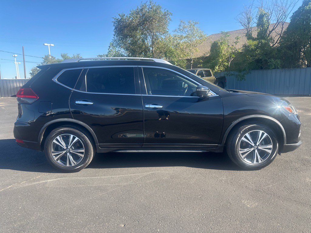 2020 Nissan Rogue Image 10