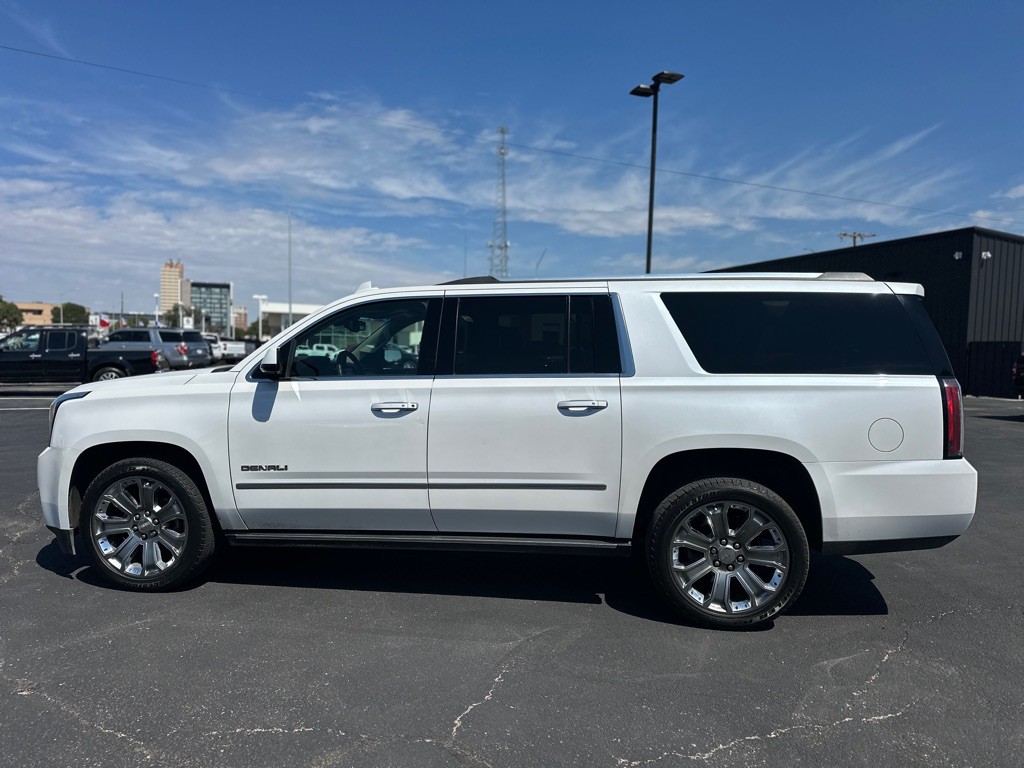 2016 GMC Yukon Image 11