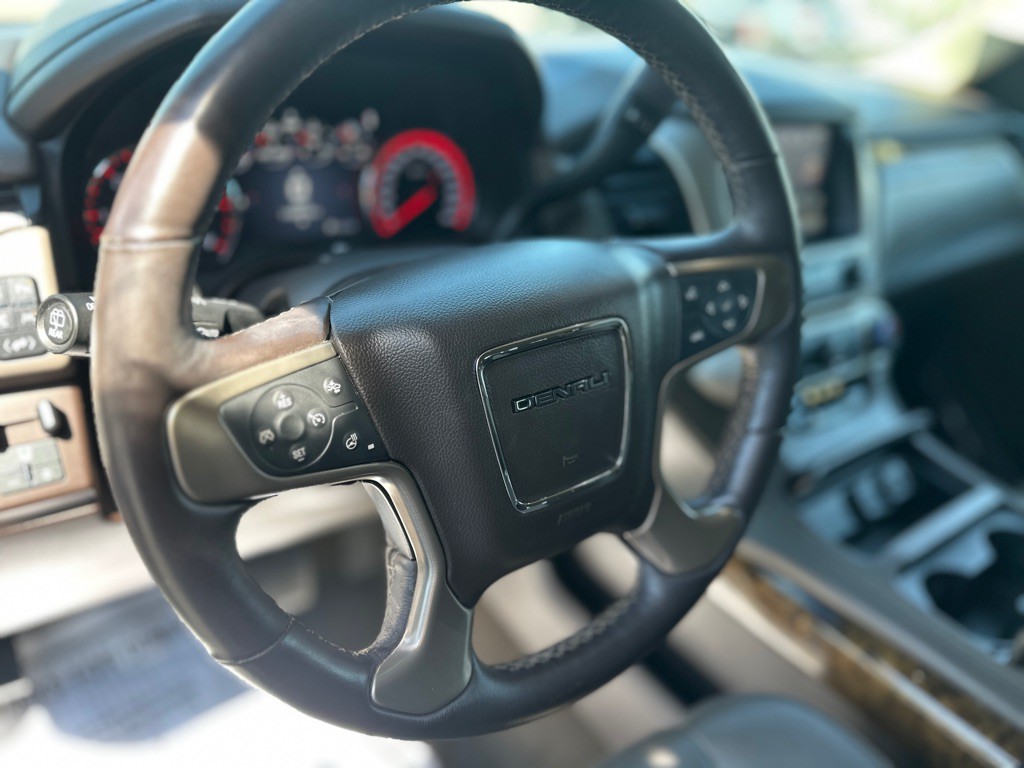 2016 GMC Yukon Image 20