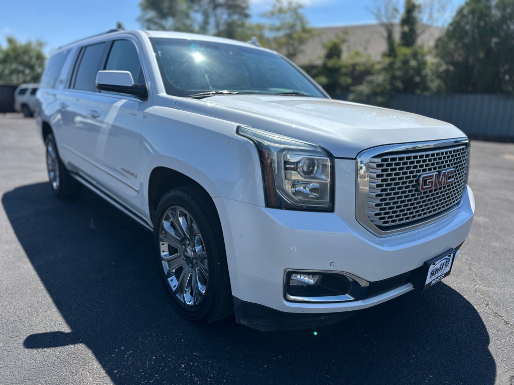 2016 GMC Yukon Image 4