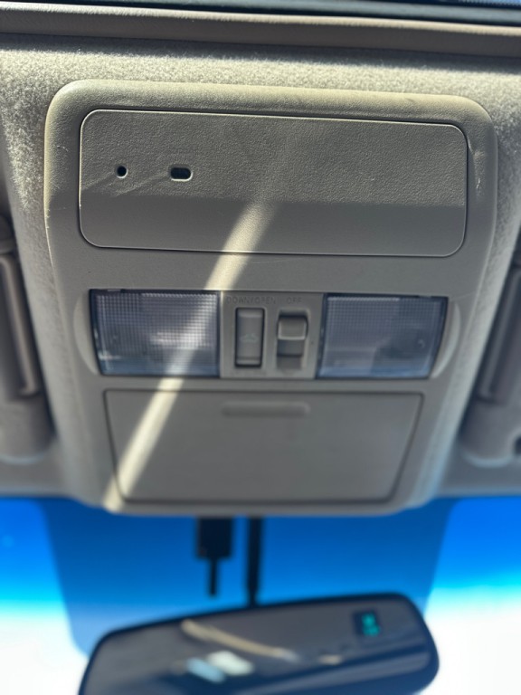 2012 Nissan Frontier Image 25