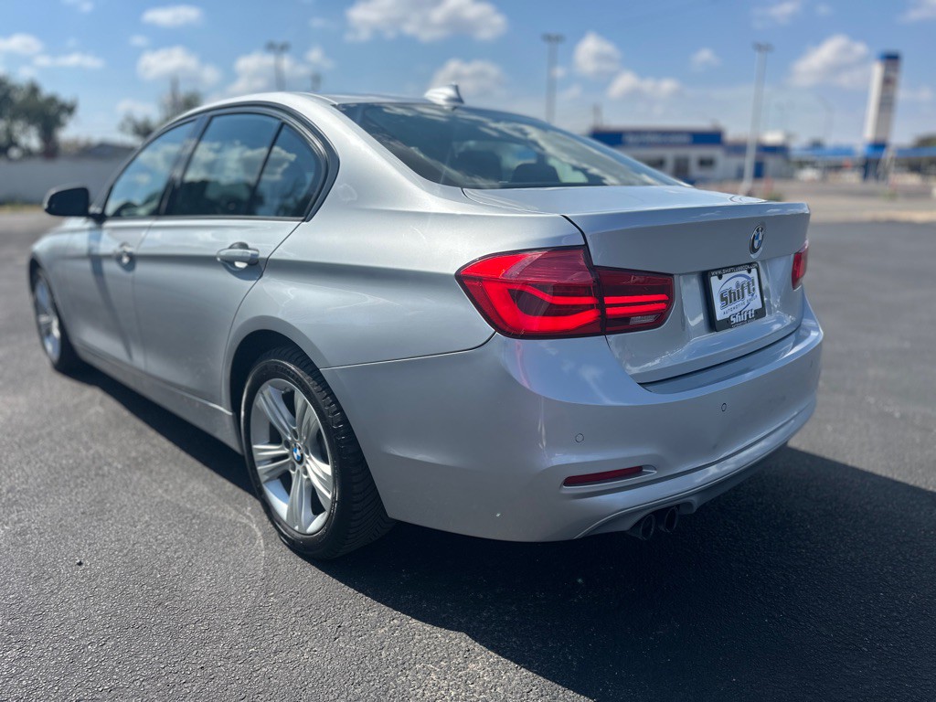 2016 BMW 3 Series Image 9