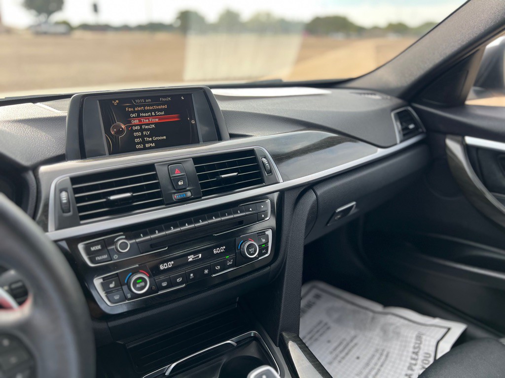 2016 BMW 3 Series Image 49