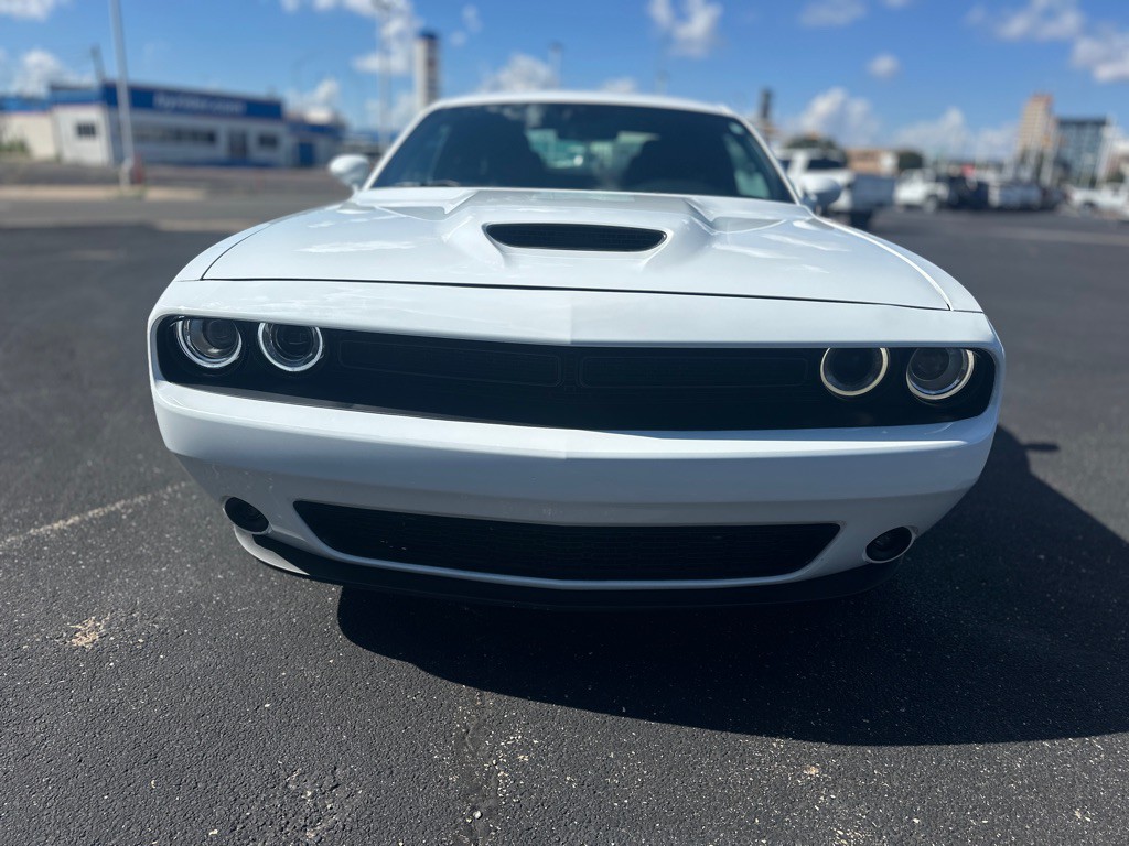2022 Dodge Challenger Image 2