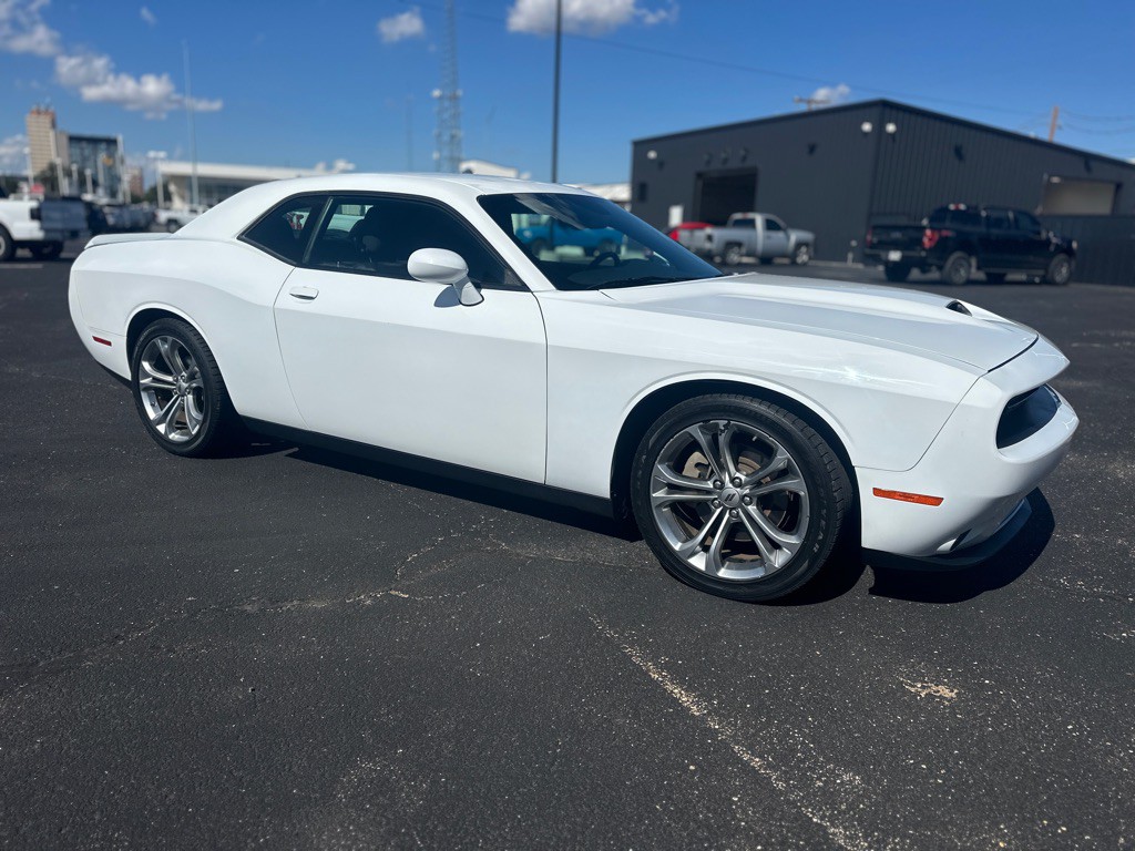 2022 Dodge Challenger Image 4