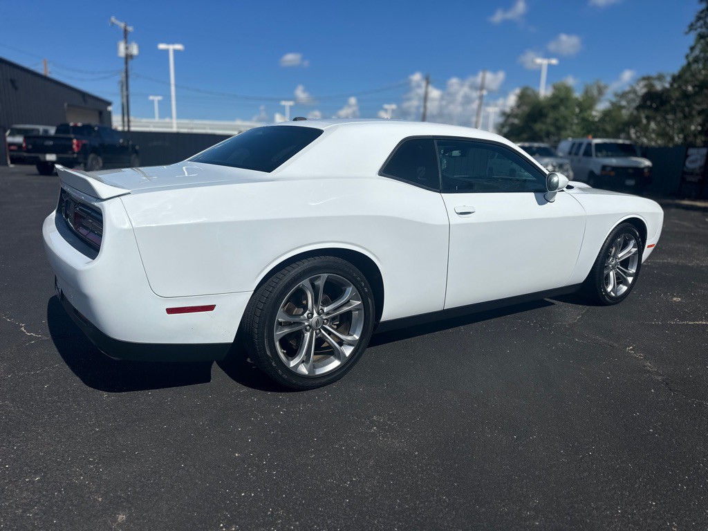 2022 Dodge Challenger Image 6