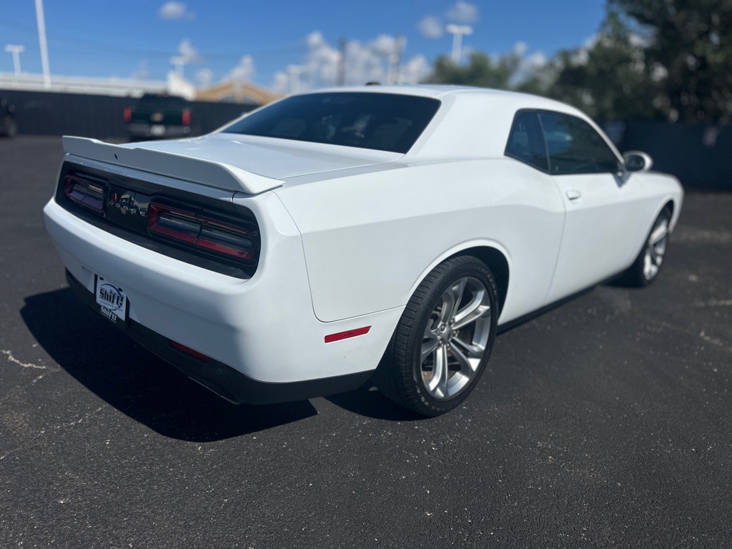 2022 Dodge Challenger Image 7